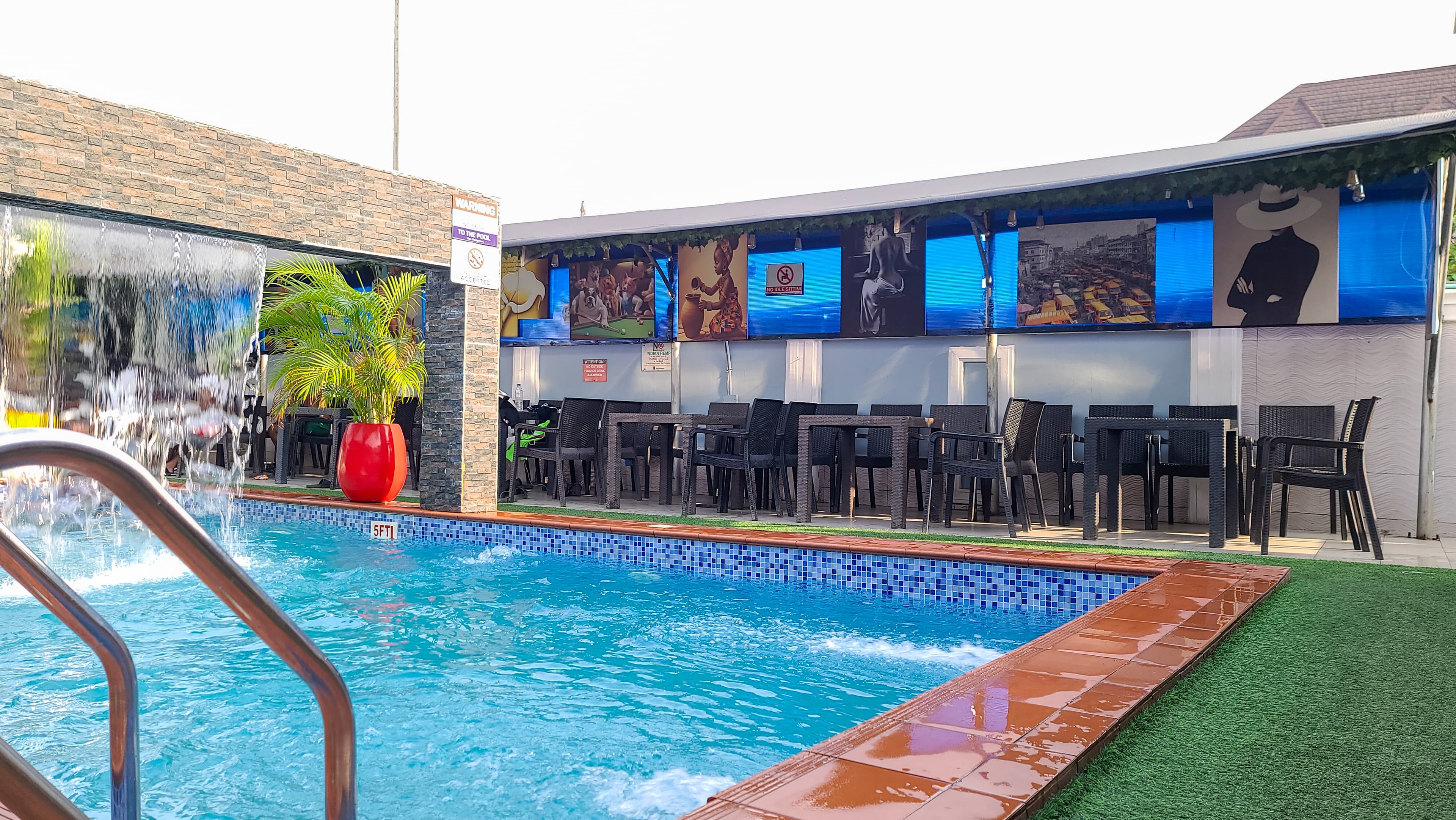 lounge_bar